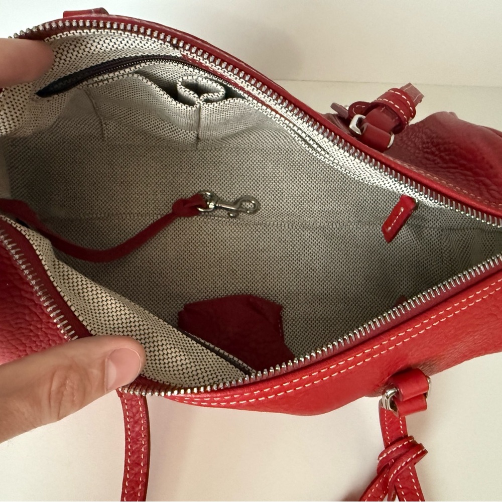 Red Dooney & Burke Red Leather Purse - Picture 6 of 9